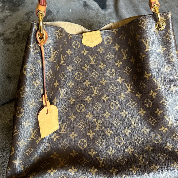 Louis Vuitton Handbags - Louis Vuitton Brown Monogram Women's Bag
